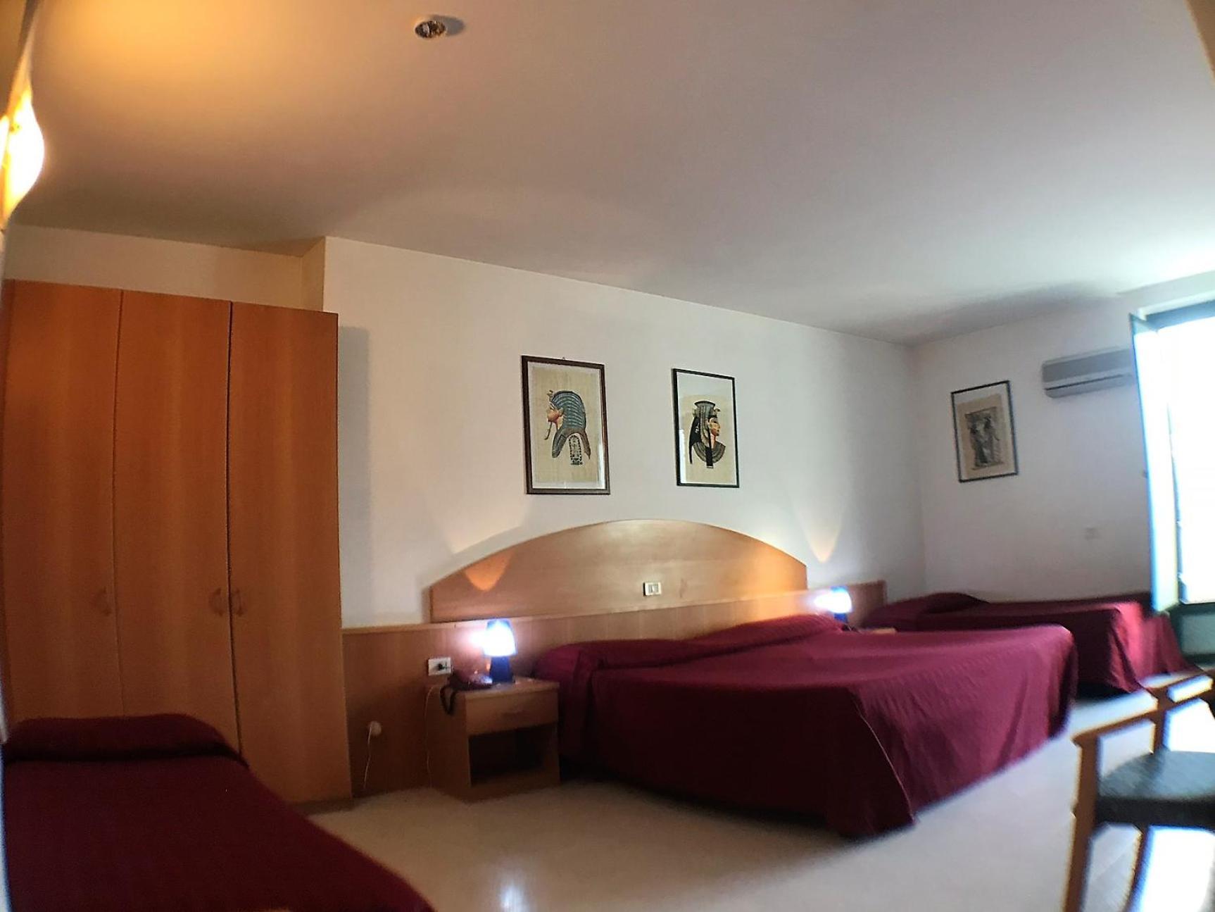 Ascot Lodging Cardano Al Campo Chambre photo