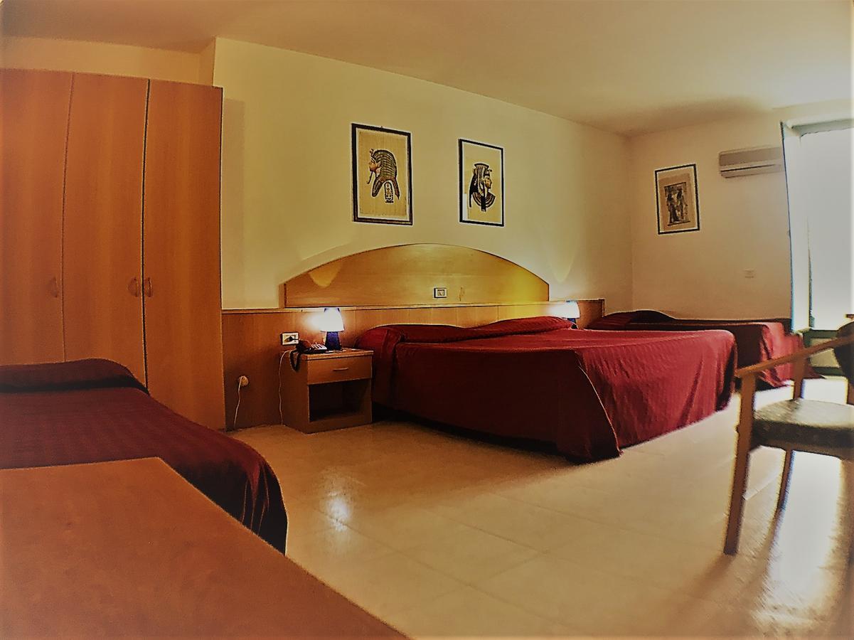 Ascot Lodging Cardano Al Campo Extérieur photo